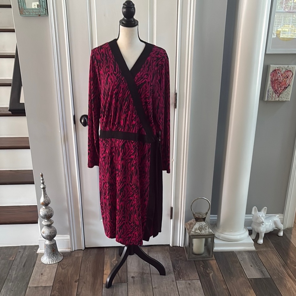 NWT Leota Kara Zebra Vivacious Pink Long Sleeve Wrap Dress